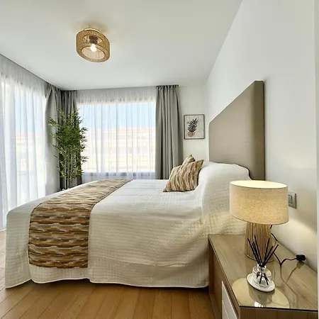 Welcome To Bali A Luxurious Modern Getaway Los Cristianos