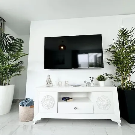 Welcome To Bali A Luxurious Modern Getaway Villa *