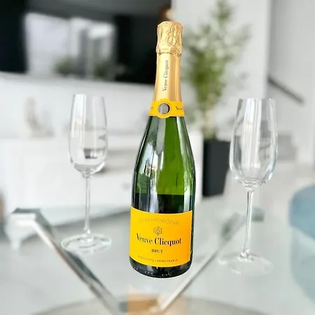 Welcome To Bali A Luxurious Modern Getaway Willa Los Cristianos (Tenerife)