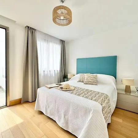 Welcome To Bali A Luxurious Modern Getaway Willa Los Cristianos (Tenerife)